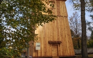 Drewniana dzwonnica